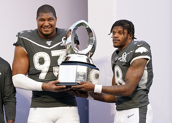 Calais Campbell has agreed to a two-year, $27 million contract extension with the Baltimore Ravens
