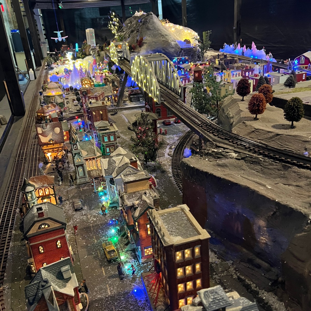 Baltimore City Fire Department’s Engine Company 45 Celebrates 70 Years of Holiday Magic With Beloved Train Garden